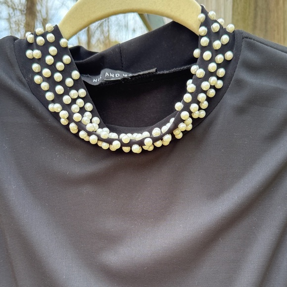 Classic Black Sleeveless Mini Dress with Pearl-Trim Neckline - Picture 4 of 9